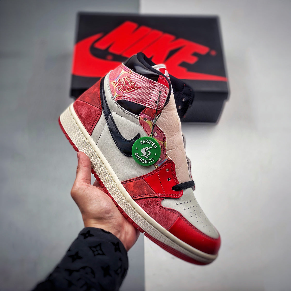 NIKE AIR JORDAN RETRO 1 HIGH SIPDERMAN