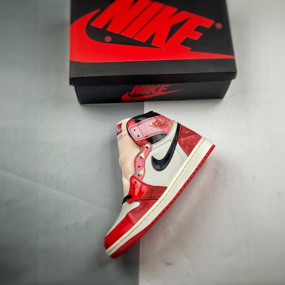 NIKE AIR JORDAN RETRO 1 HIGH SIPDERMAN