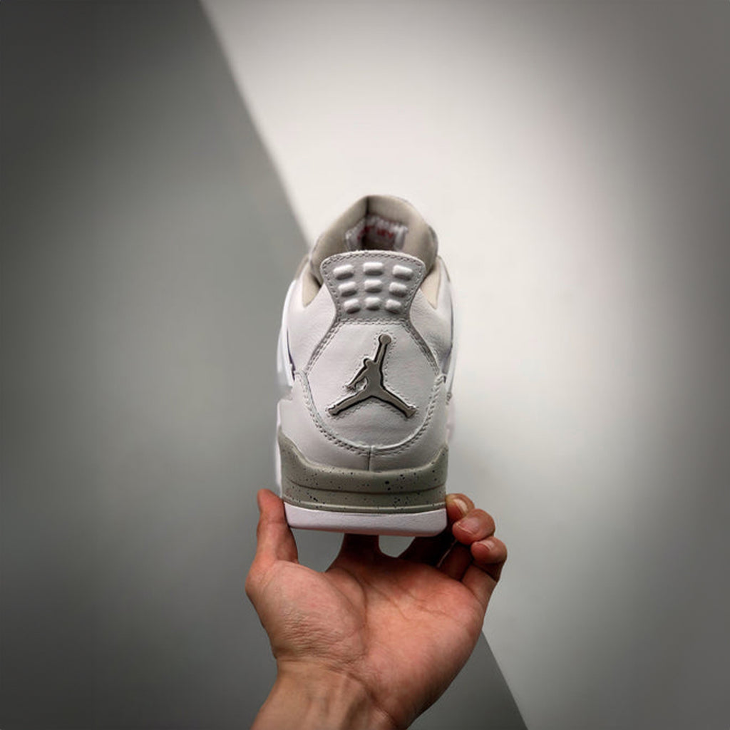 NIKE AIR JORDAN 4 RETRO OREO