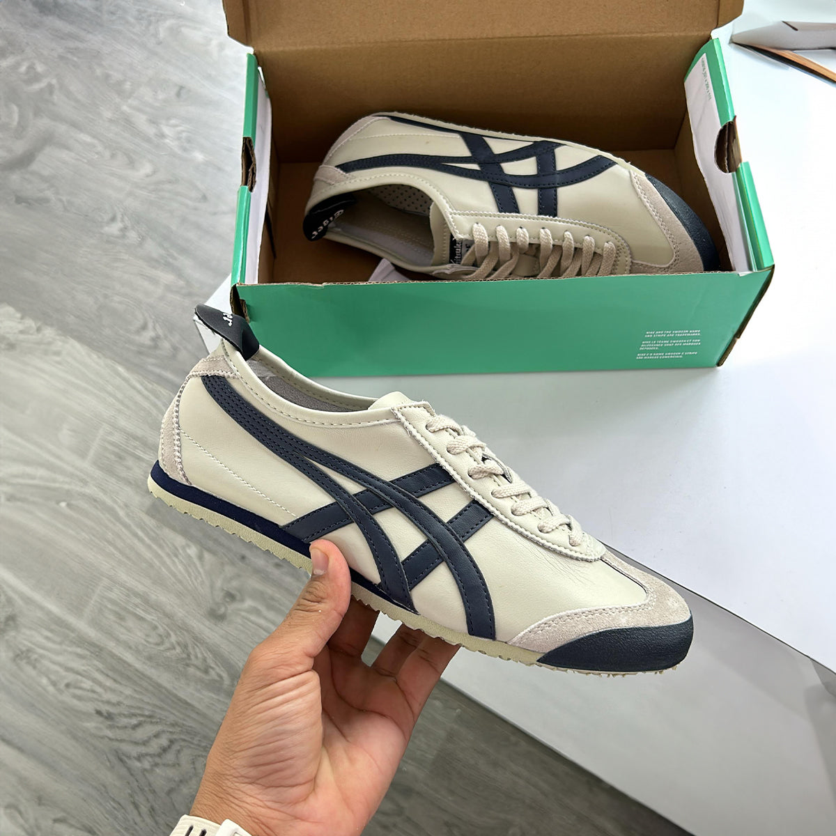 ONITSUKA TIGER MEXICO 66 BIRCH PEACOAT