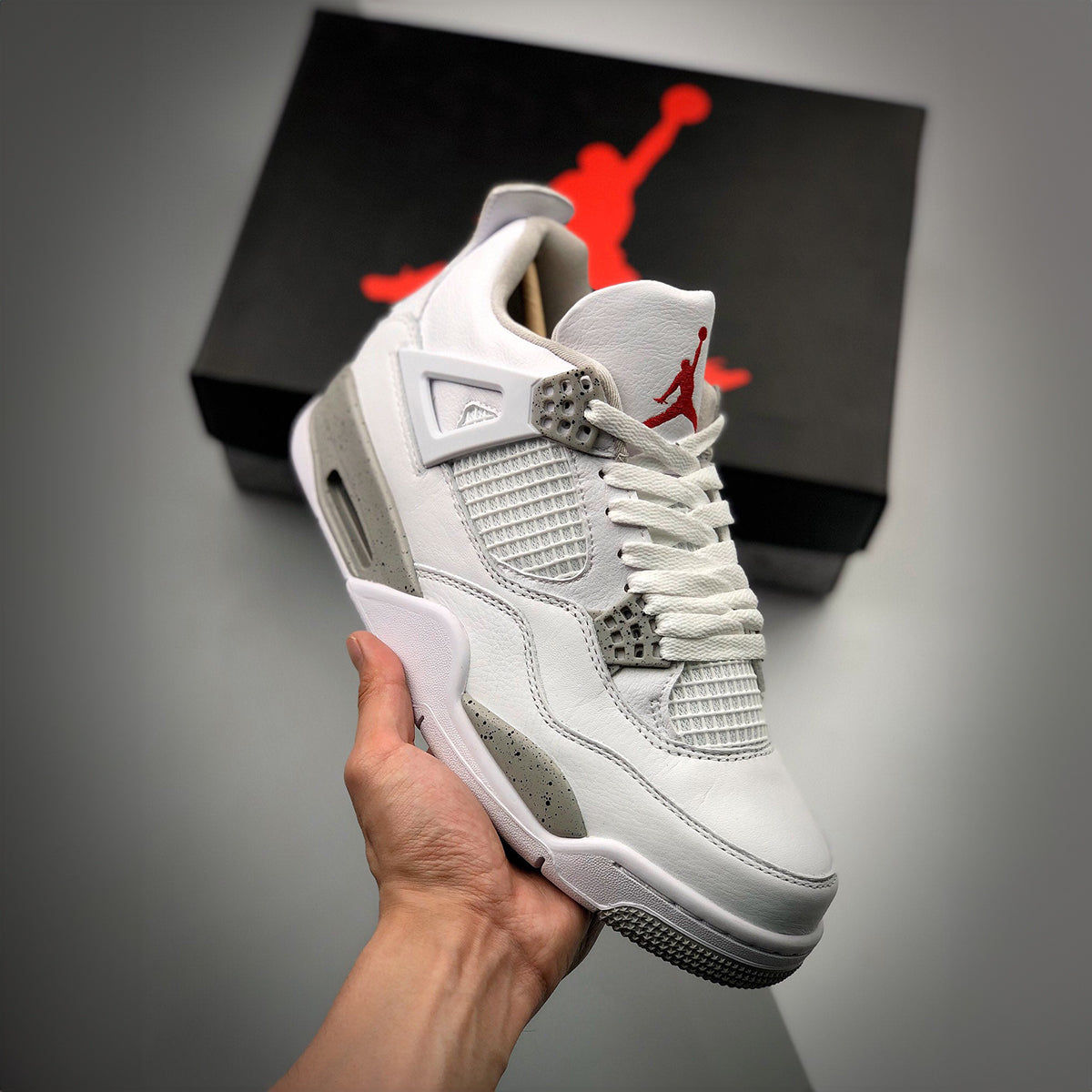 NIKE AIR JORDAN 4 RETRO OREO