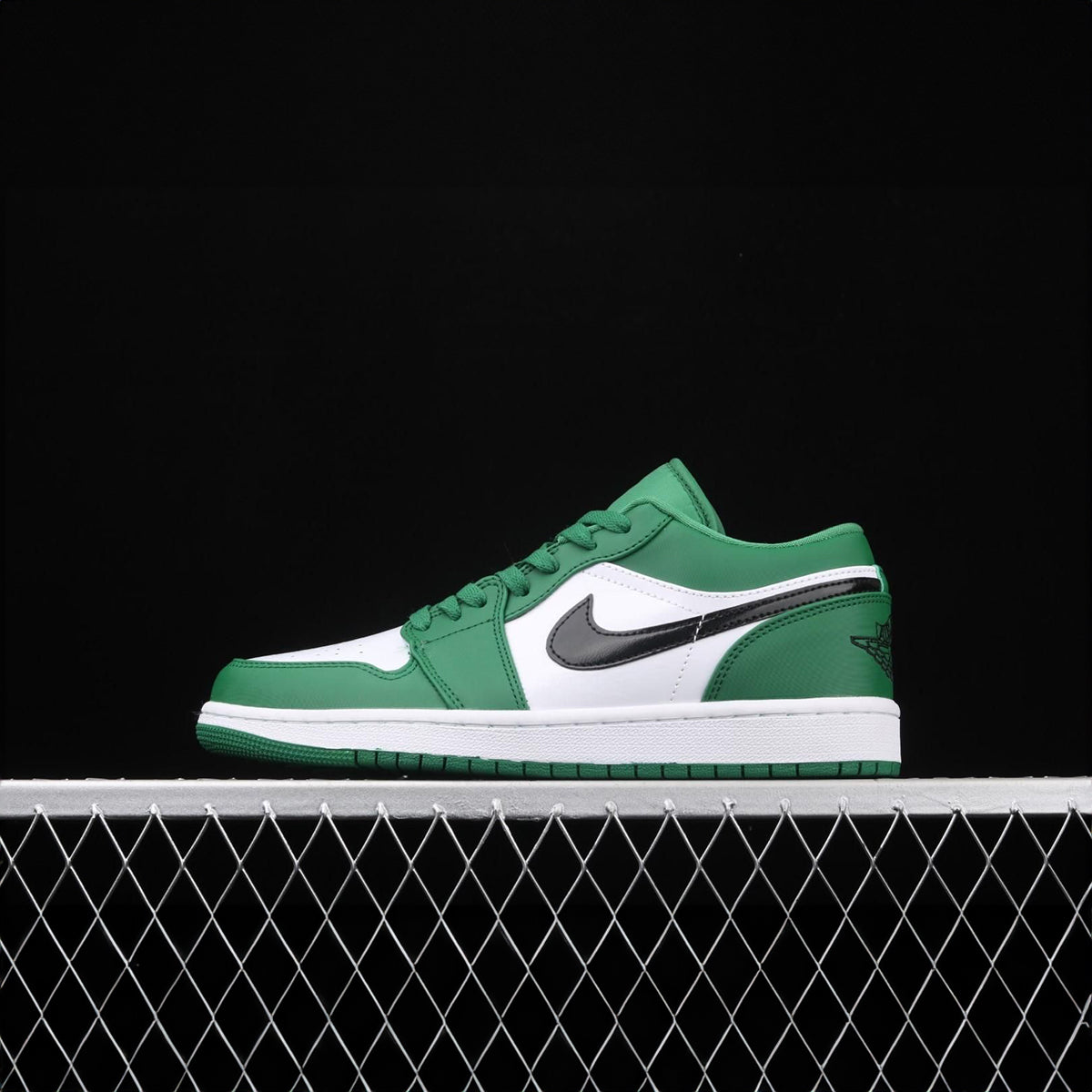 NIKE AIR JORDAN RETRO 1 LOW PINE GREEN