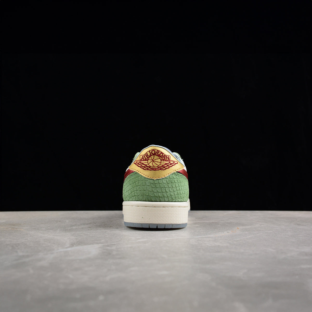 NIKE AIR JORDAN RETRO 1 LOW YEAR OF THE DRAGON