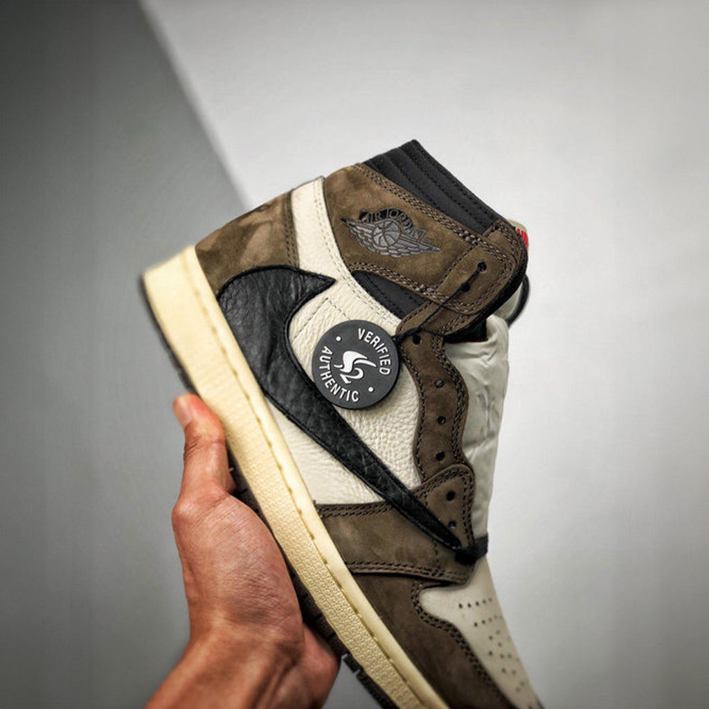 NIKE AIR JORDAN RETRO 1 HIGH TRAVIS SCOTT