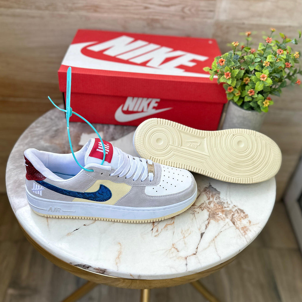 NIKE AIR FORCE 1 UNDEFEATED 5 ON IT