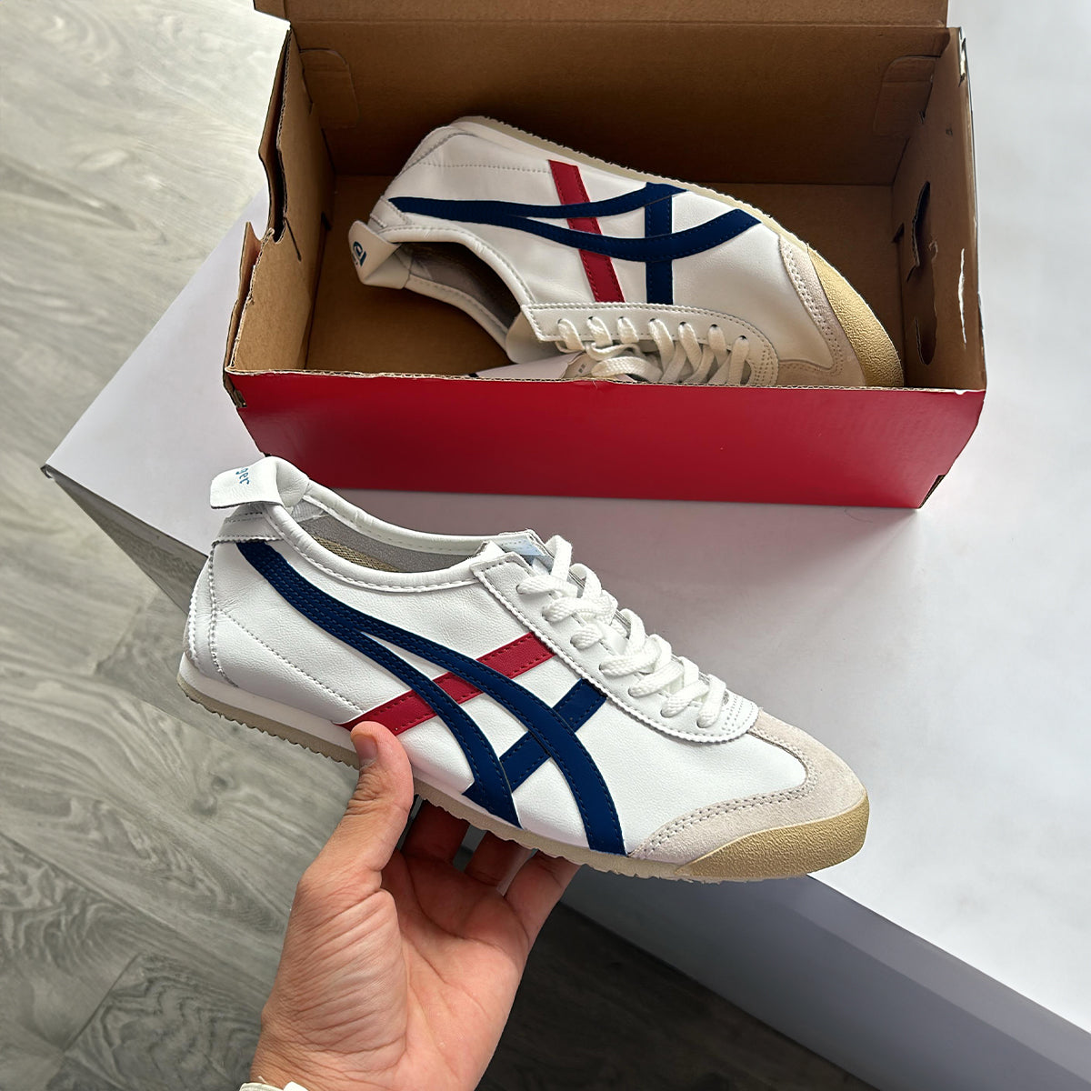 ONITSUKA TIGER MEXICO 66 CREAM PEACOAT