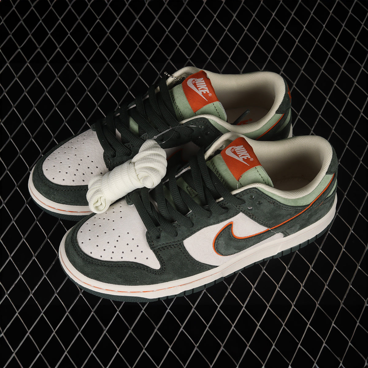 NIKE SB DUNK LOW OTOMO KATSUHIRO GREEN ORANGE