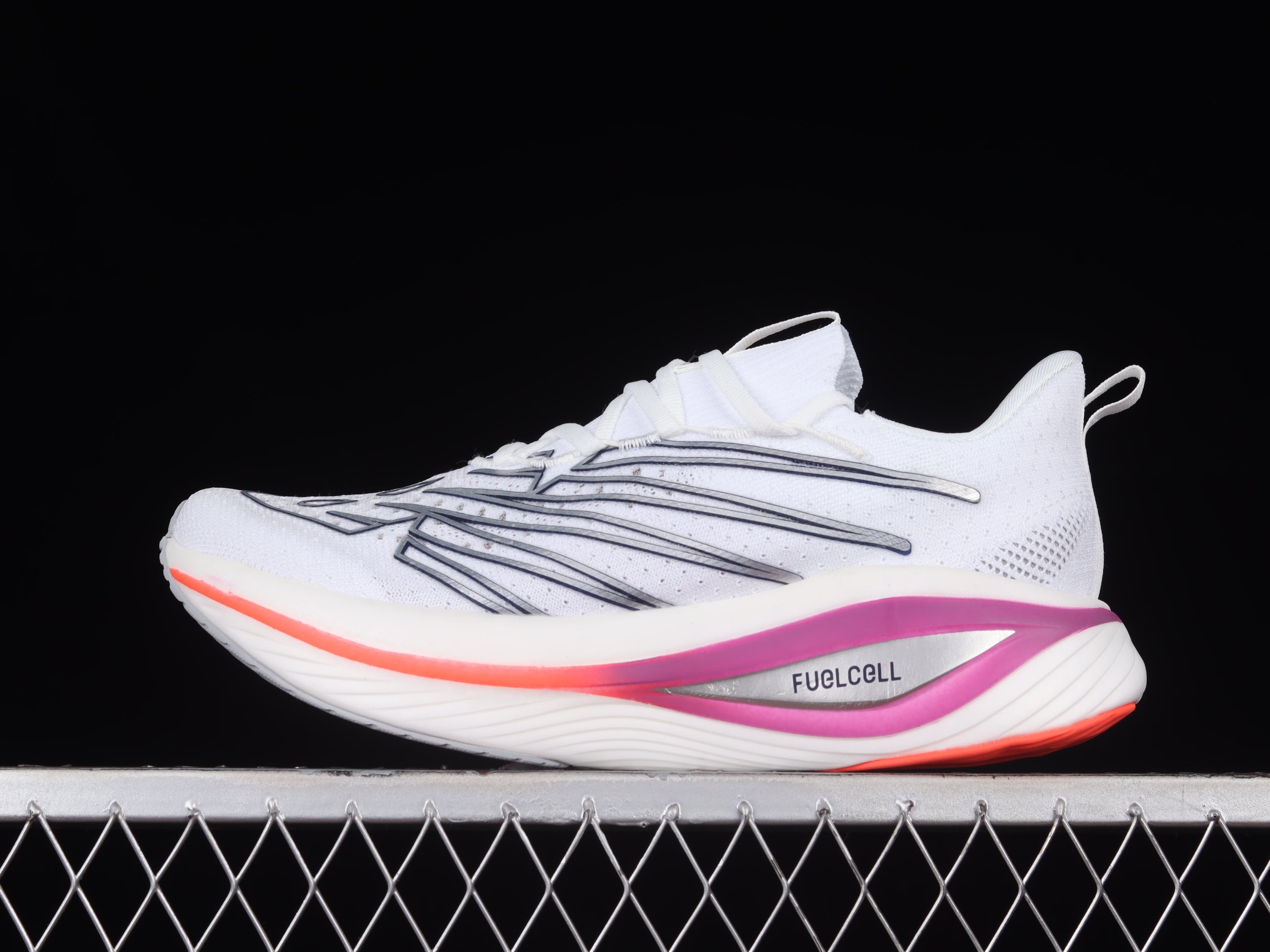 NEW BALANCE FUELCELL SUPERCOMP ELITE V3 WHITE