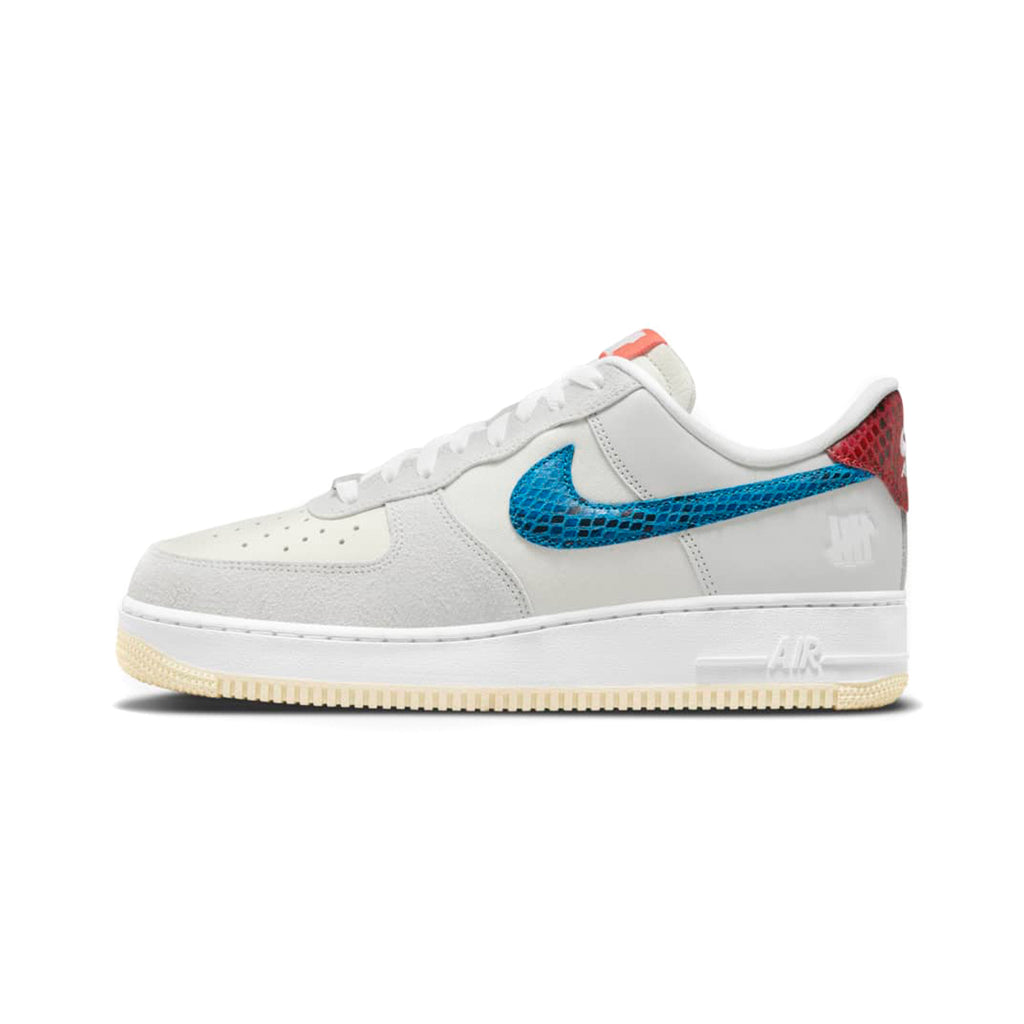 NIKE AIR FORCE 1 UNDEFEATED 5 ON IT