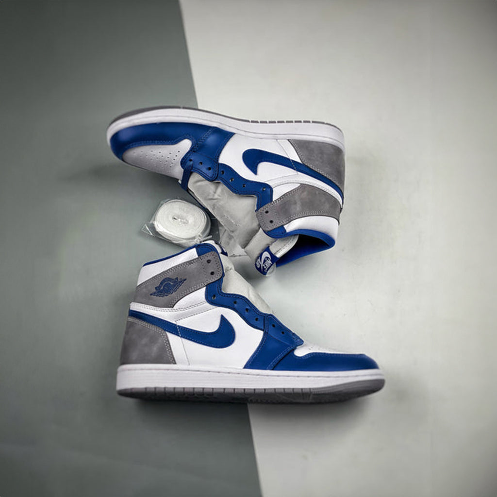 NIKE AIR JORDAN RETRO 1 HIGH TRUE BLUE