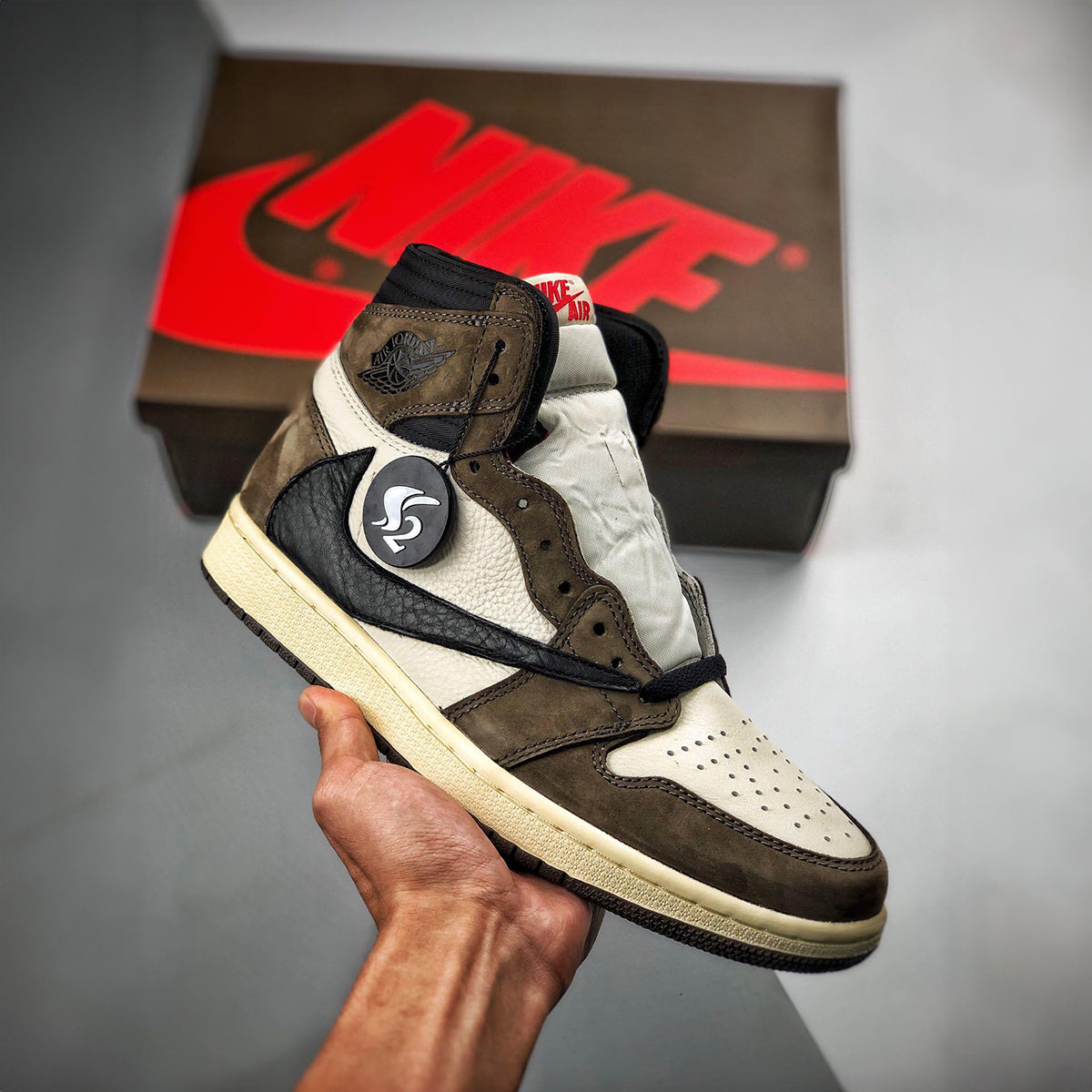 NIKE AIR JORDAN RETRO 1 HIGH TRAVIS SCOTT