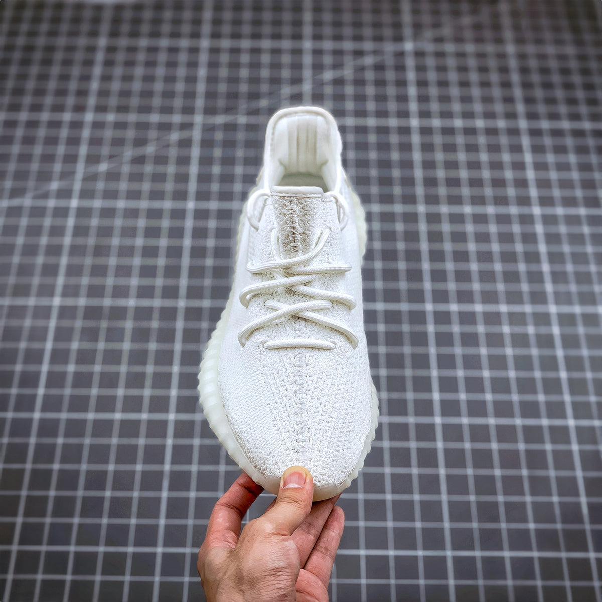 ADIDAS YEEZY 350 V2 BONE