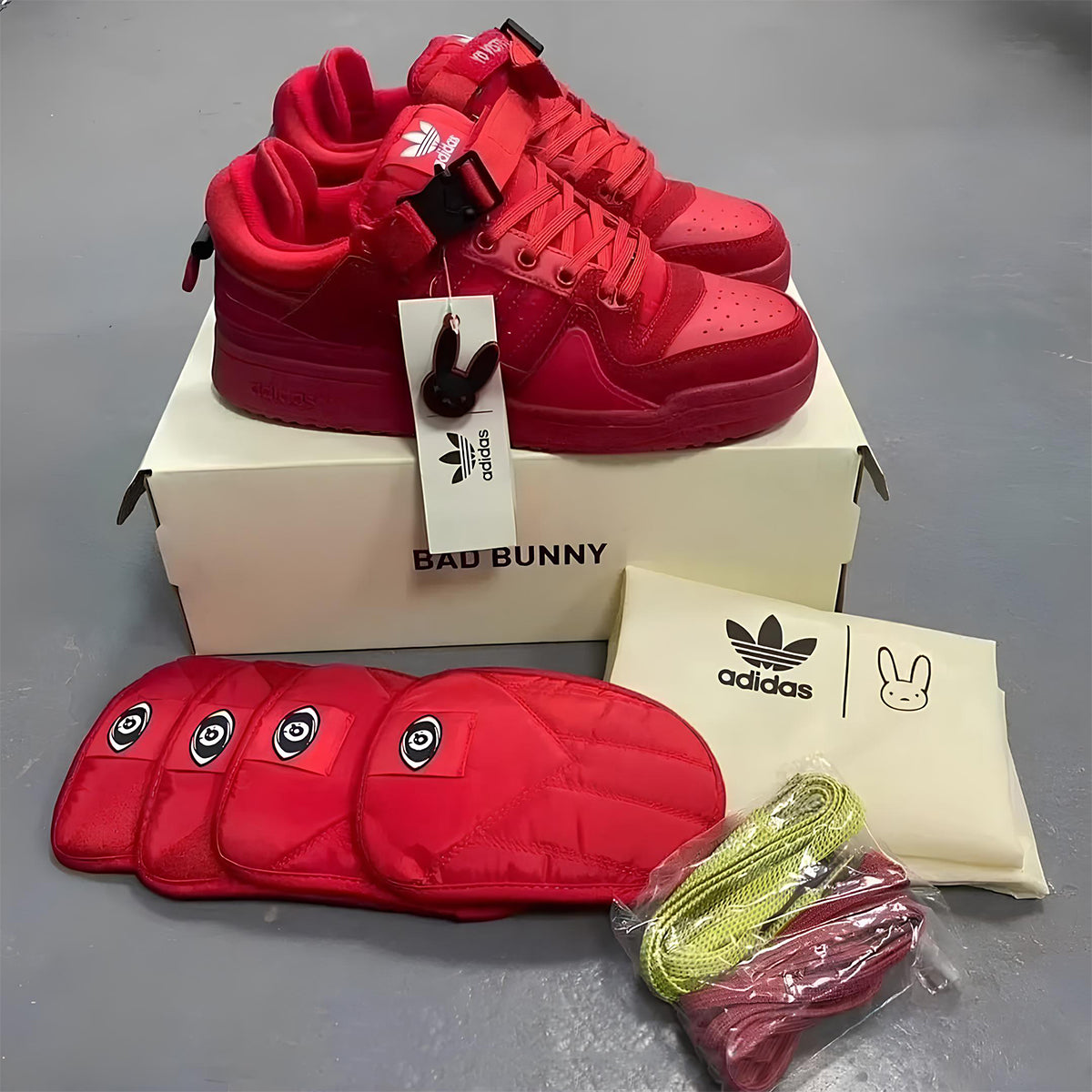 ADIDAS BAD BUNNY RED