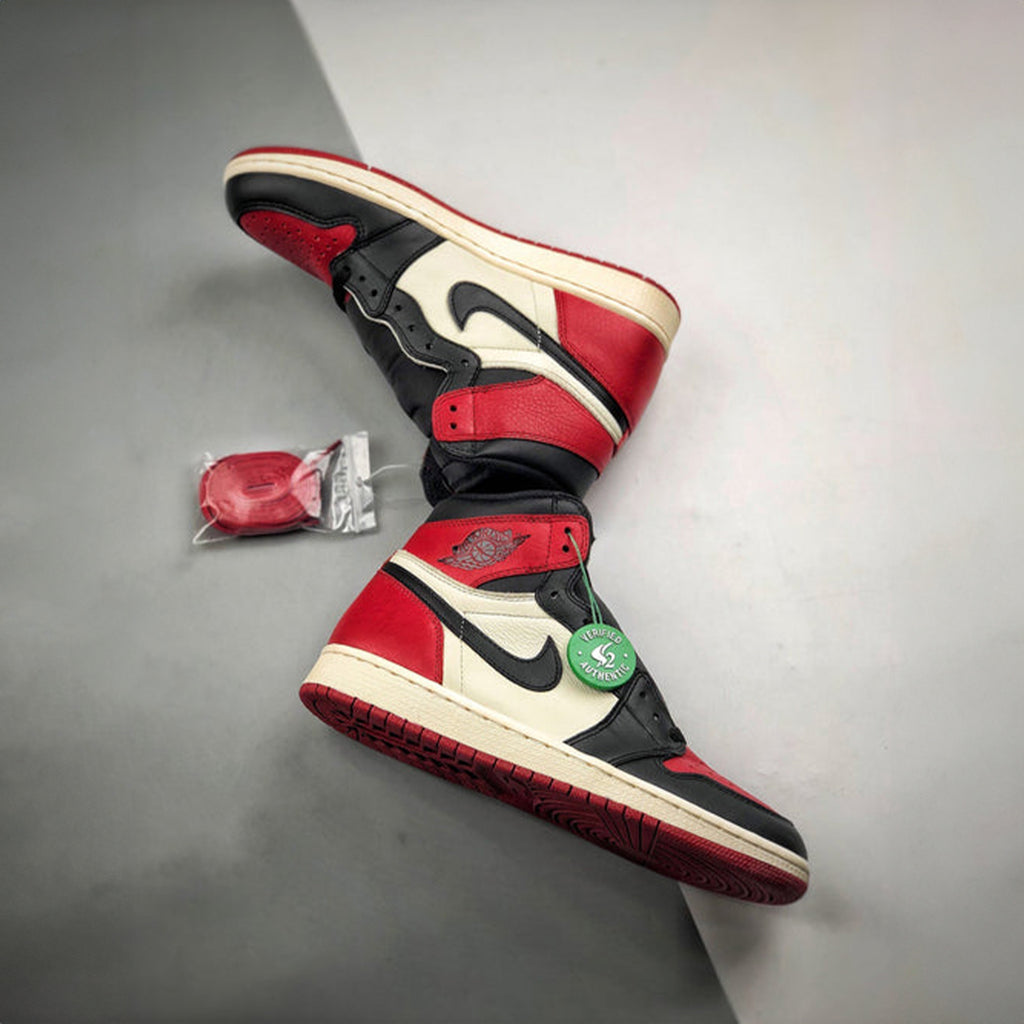 NIKE AIR JORDAN RETRO 1 HIGH BRED TOE