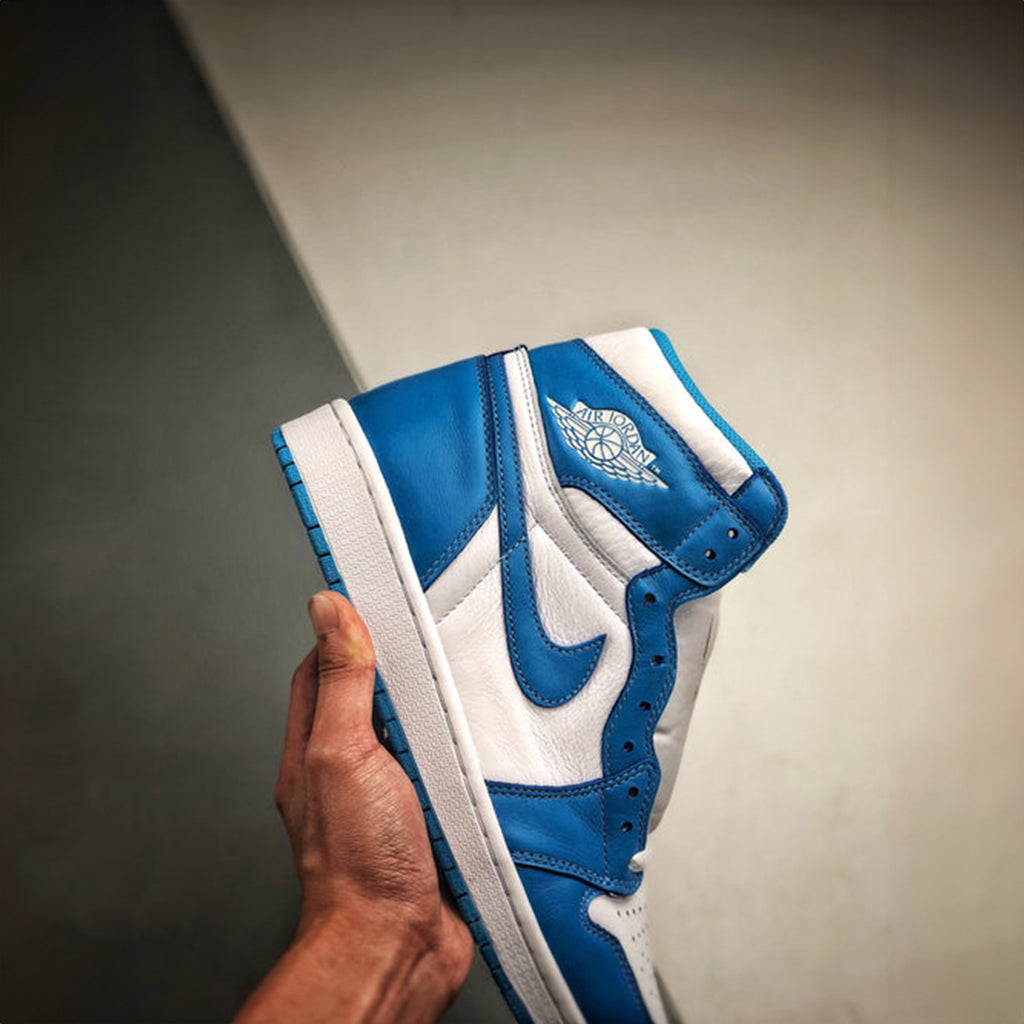 NIKE AIR JORDAN RETRO 1 HIGH UNC BLUE