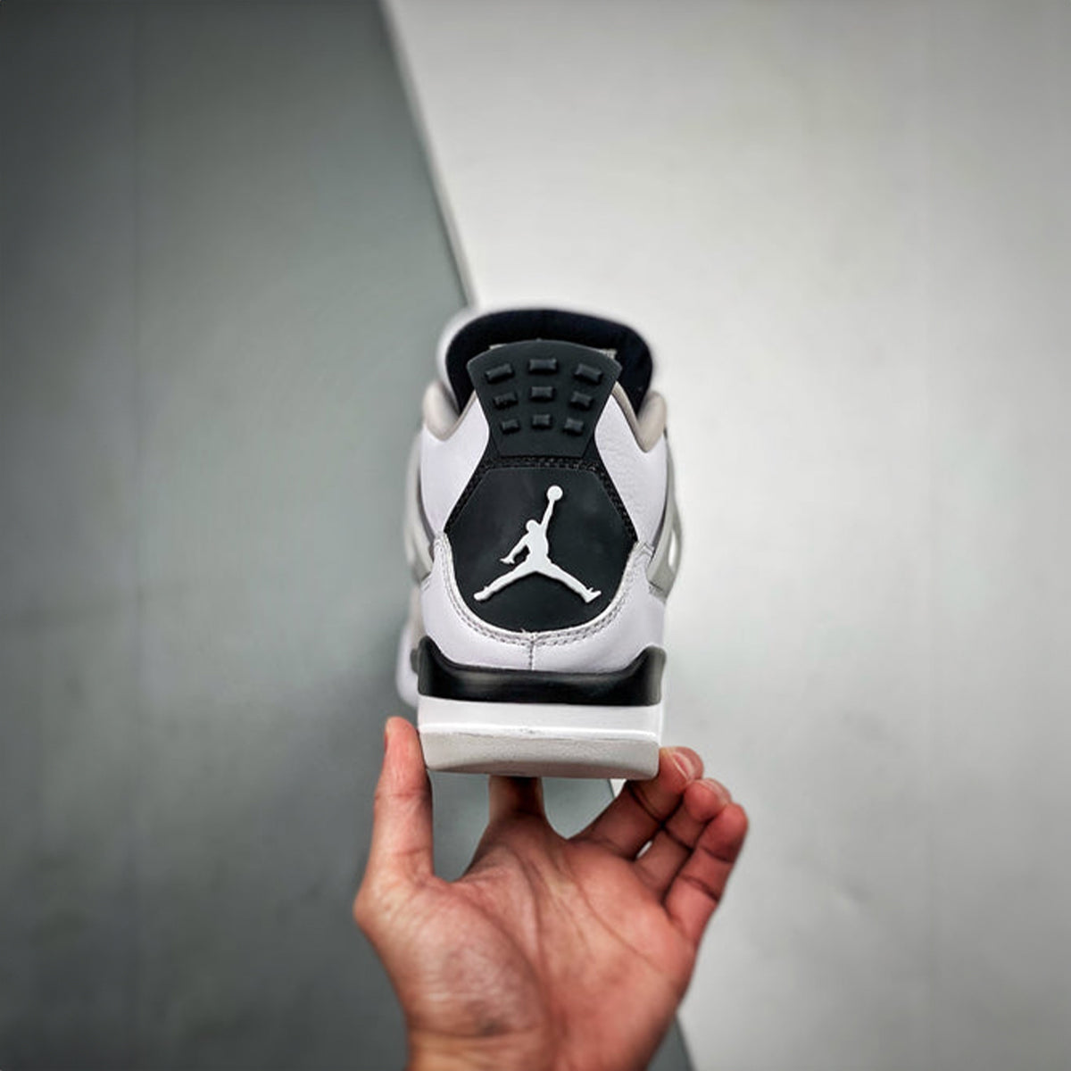 NIKE AIR JORDAN 4 RETRO MILITARY BLACK