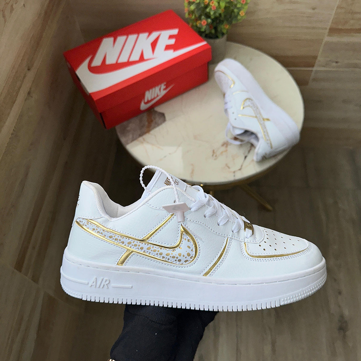 NIKE AIR FORCE 1 RONALDO