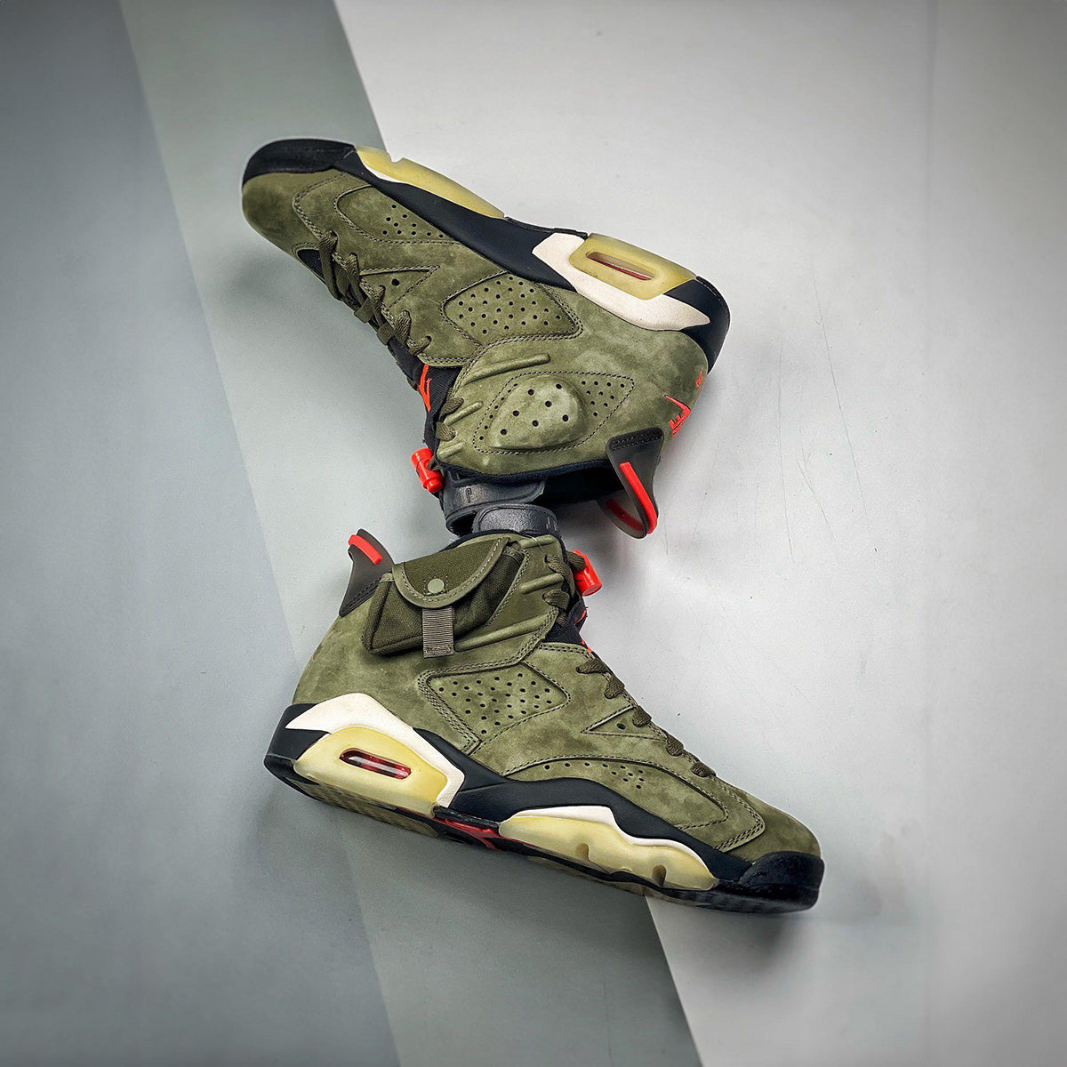 NIKE AIR JORDAN 6 TRAVIS SCOTT OLIVE